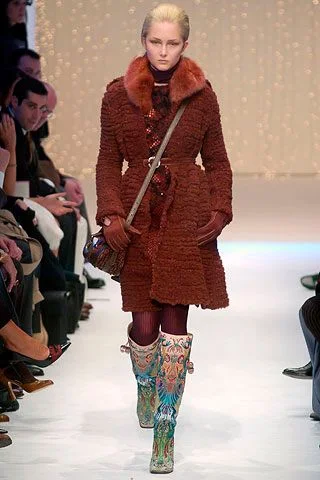 Look 10